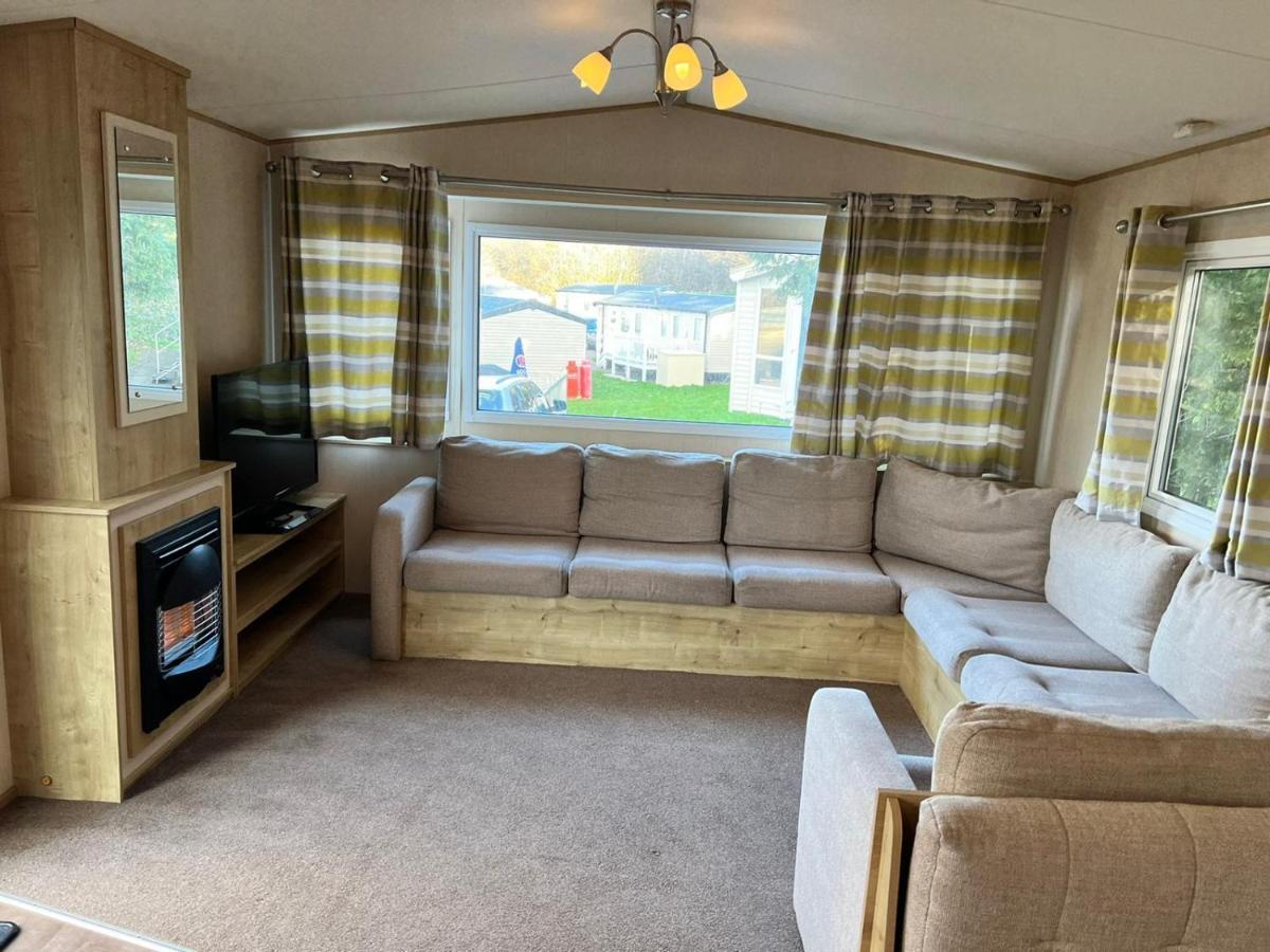 Blackpool Caravan In Haven Marton Mere Holiday Park Экстерьер фото