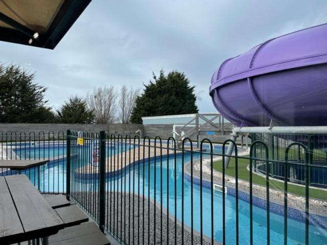 Blackpool Caravan In Haven Marton Mere Holiday Park Экстерьер фото